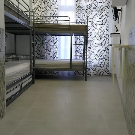 Oda ve Kahvaltı Plaza Ifach 3*