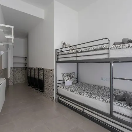 فندق مبيت وإفطار Plaza Ifach 3*