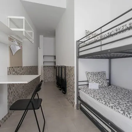 Plaza Ifach فندق مبيت وإفطار كاليبي